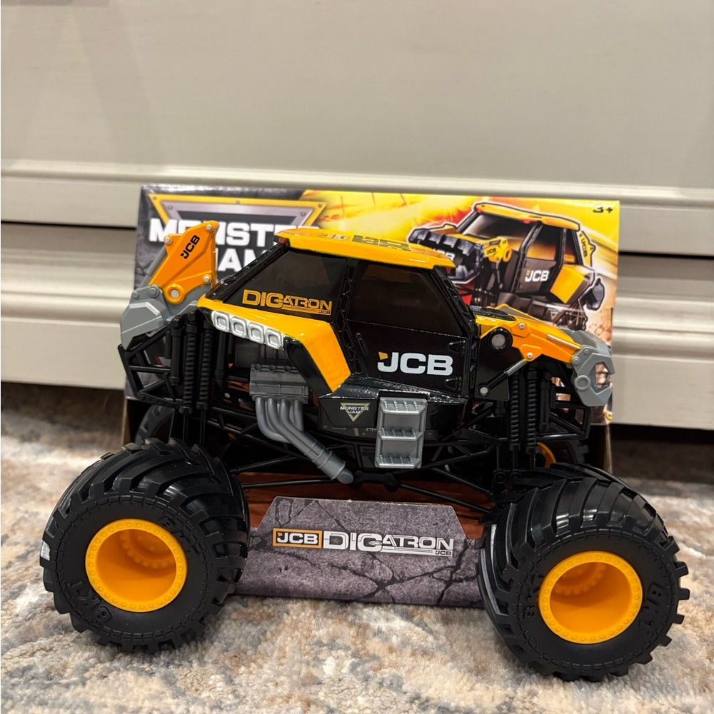 Digatron Monster Jam Truck